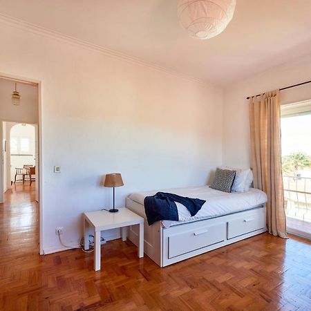 Bright Apartment With Garden In กาชไกช์ ภายนอก รูปภาพ