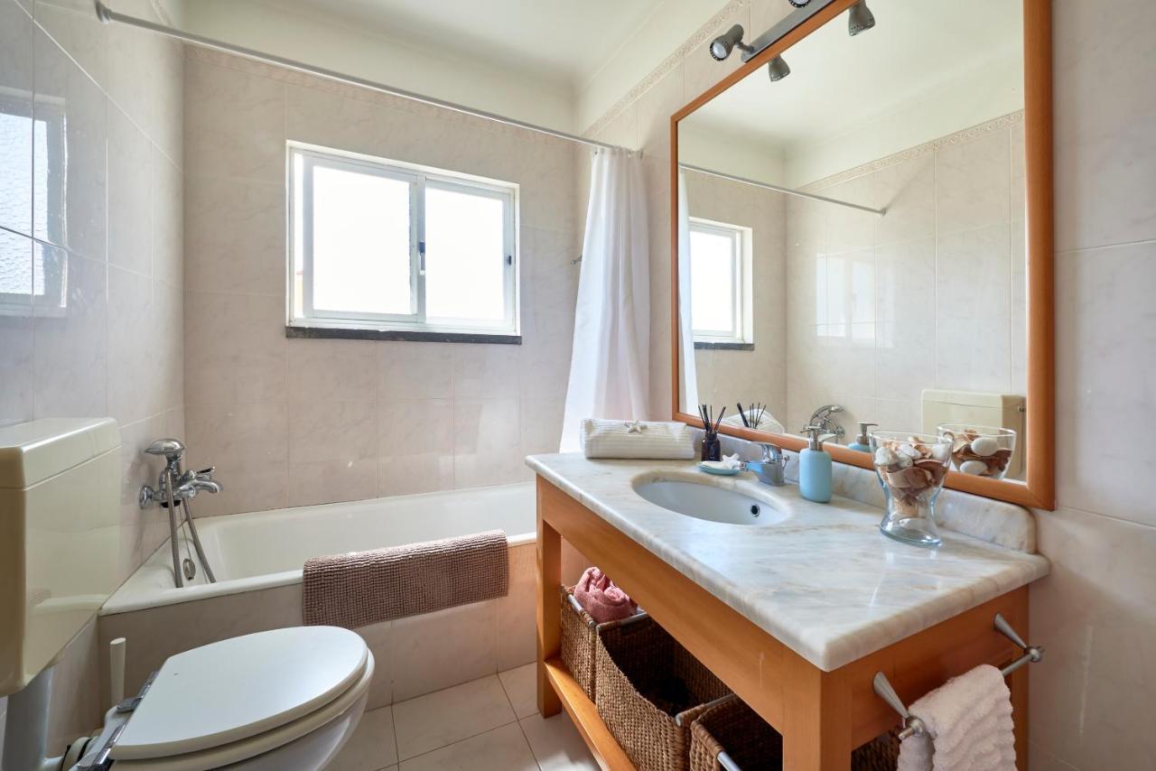Bright Apartment With Garden In กาชไกช์ ภายนอก รูปภาพ