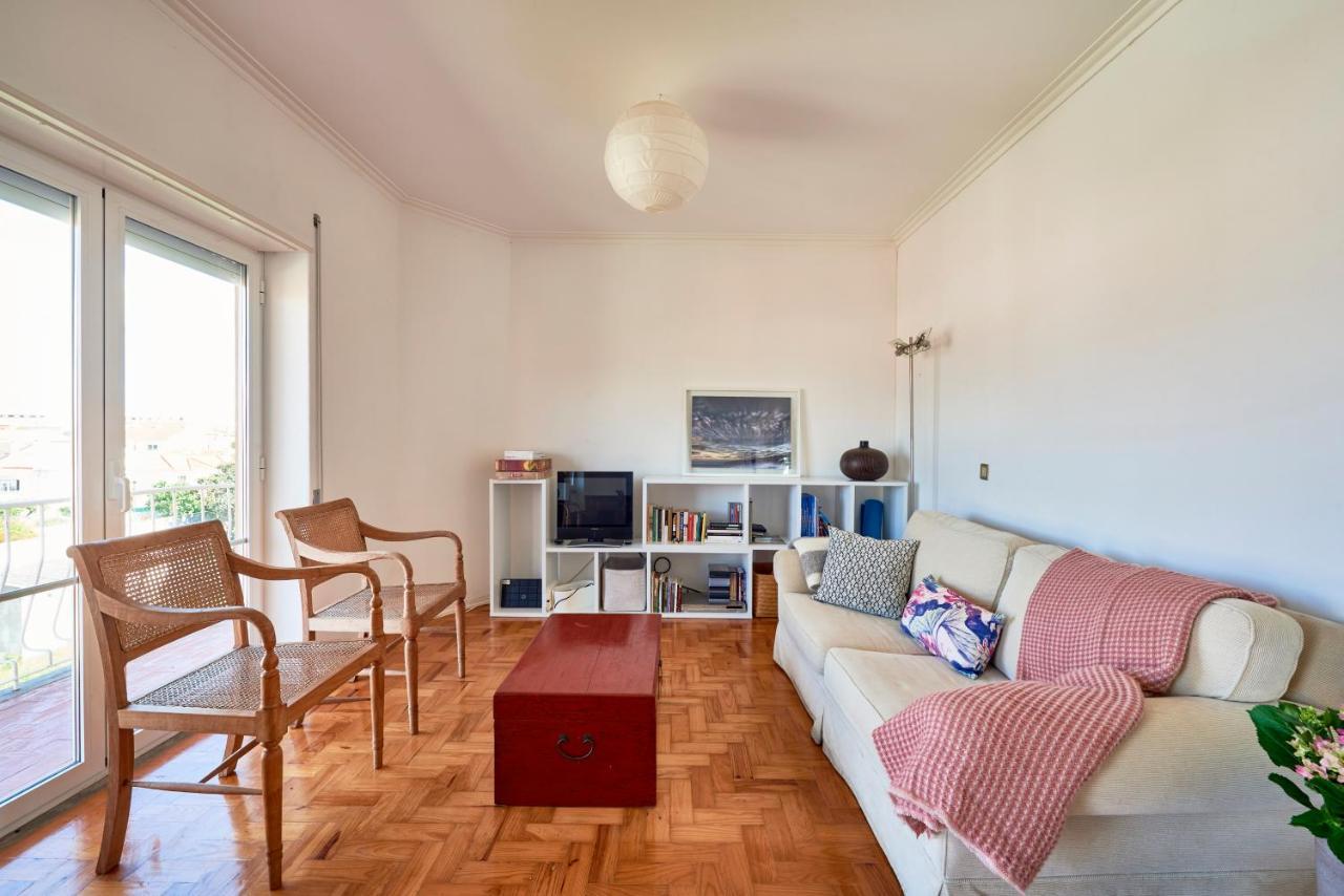 Bright Apartment With Garden In กาชไกช์ ภายนอก รูปภาพ