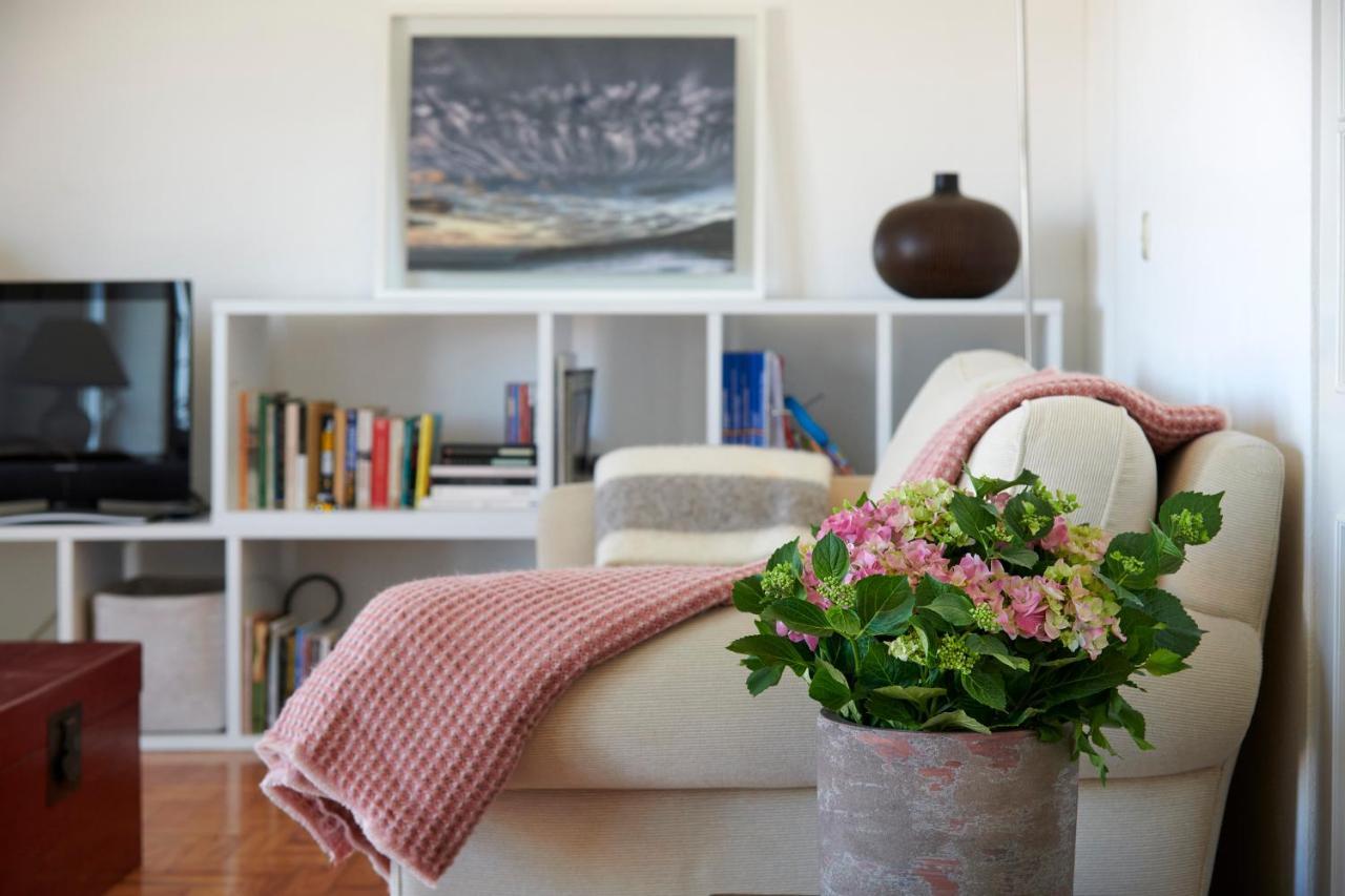 Bright Apartment With Garden In กาชไกช์ ภายนอก รูปภาพ