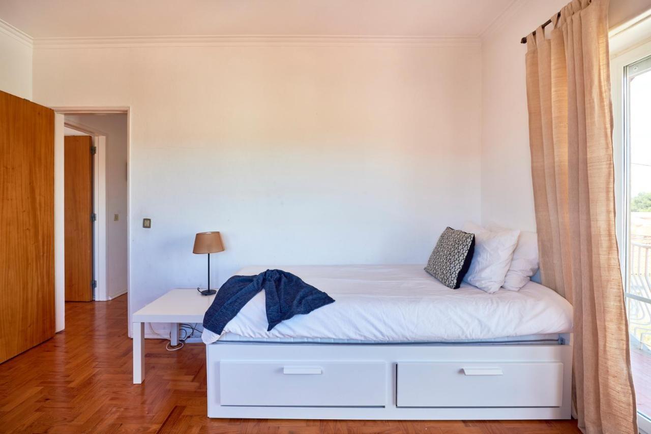 Bright Apartment With Garden In กาชไกช์ ภายนอก รูปภาพ