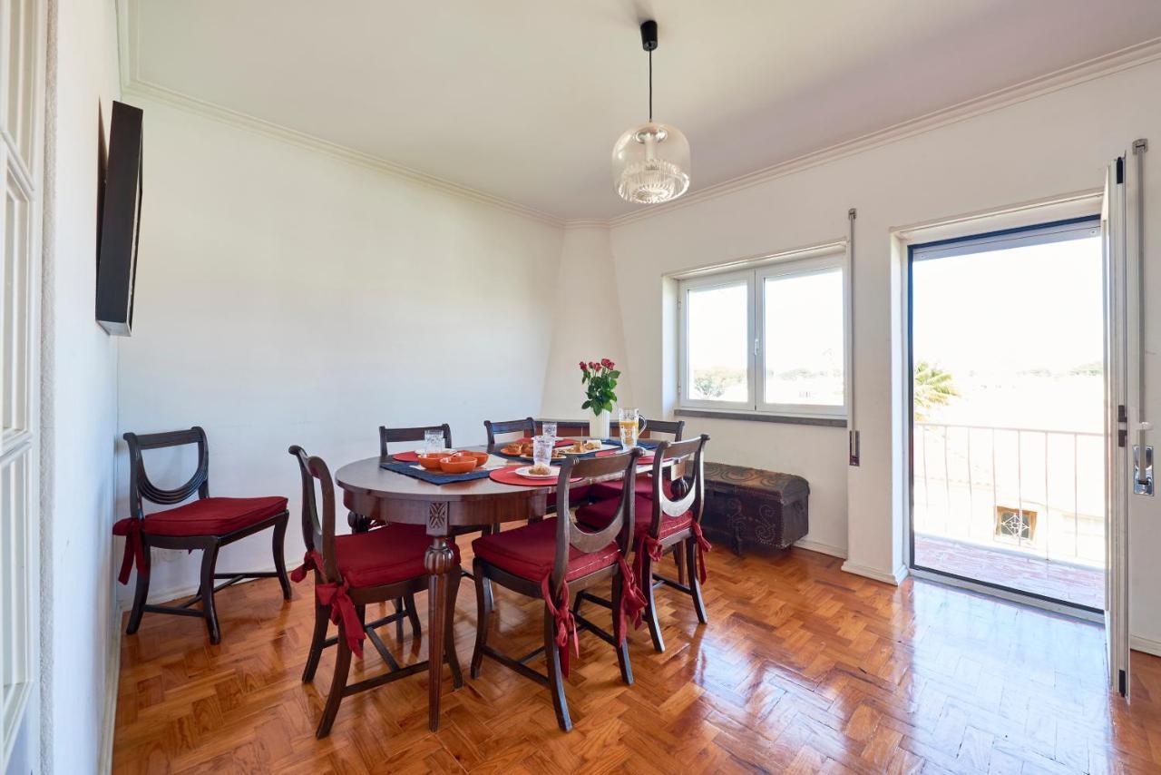 Bright Apartment With Garden In กาชไกช์ ภายนอก รูปภาพ